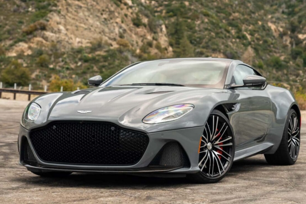 4. Aston Martin DBS Superleggera​